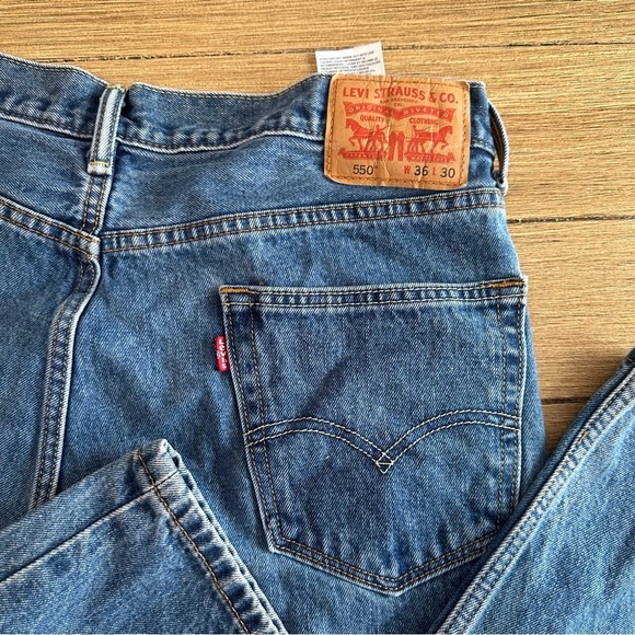 Levi's Blue Straight Jeans Classic Fit 550 w36 x L30 - Picture 3 of 4